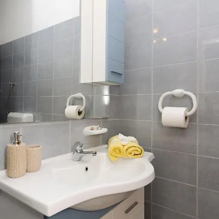 Ivana Apartment *